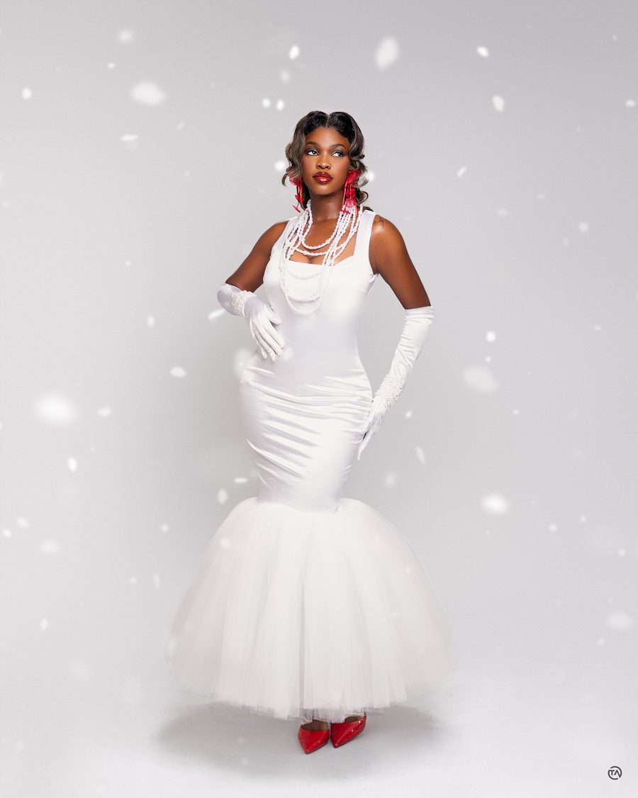 Editorial gown